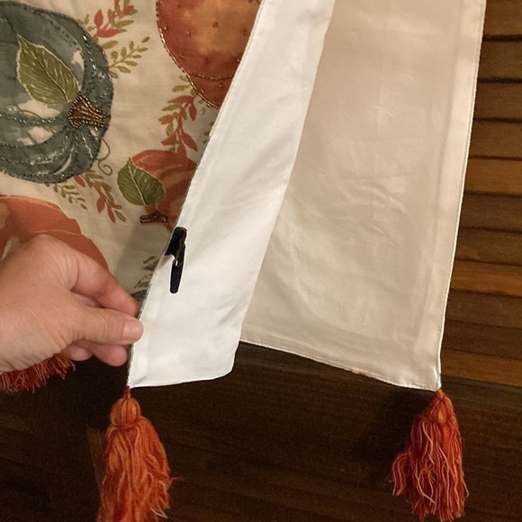 NWT! Rachel Roy PUMPKIN TABLE RUNNER w/Bead Embellishments! - Picture 10 of 14